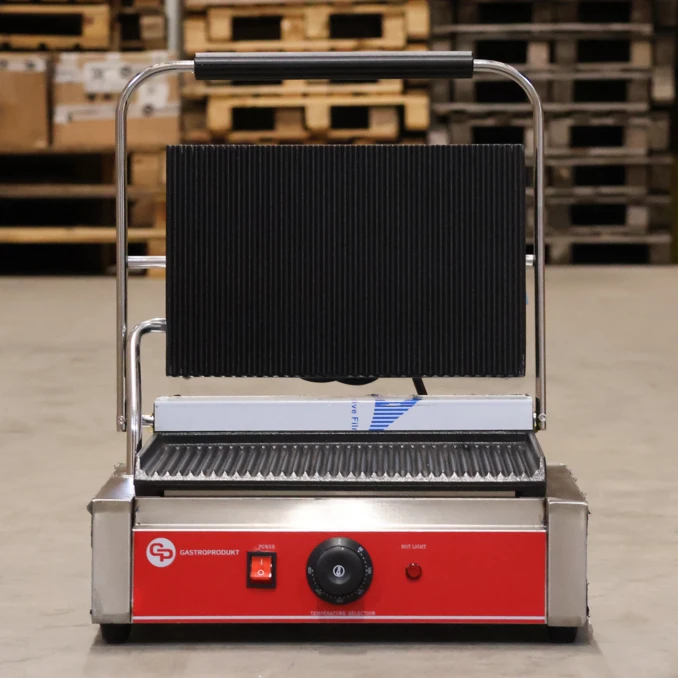 Grill kontaktowy elektryczny Panini | CGP-820 | OUTLET