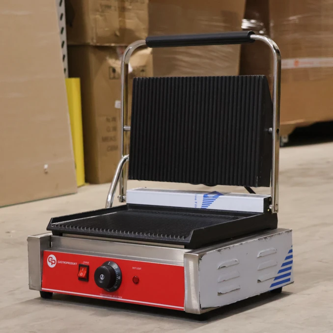 Grill kontaktowy elektryczny Panini | CGP-820 | OUTLET