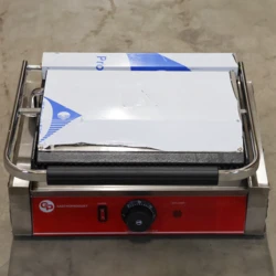 Grill kontaktowy elektryczny Panini | CGP-820 | OUTLET